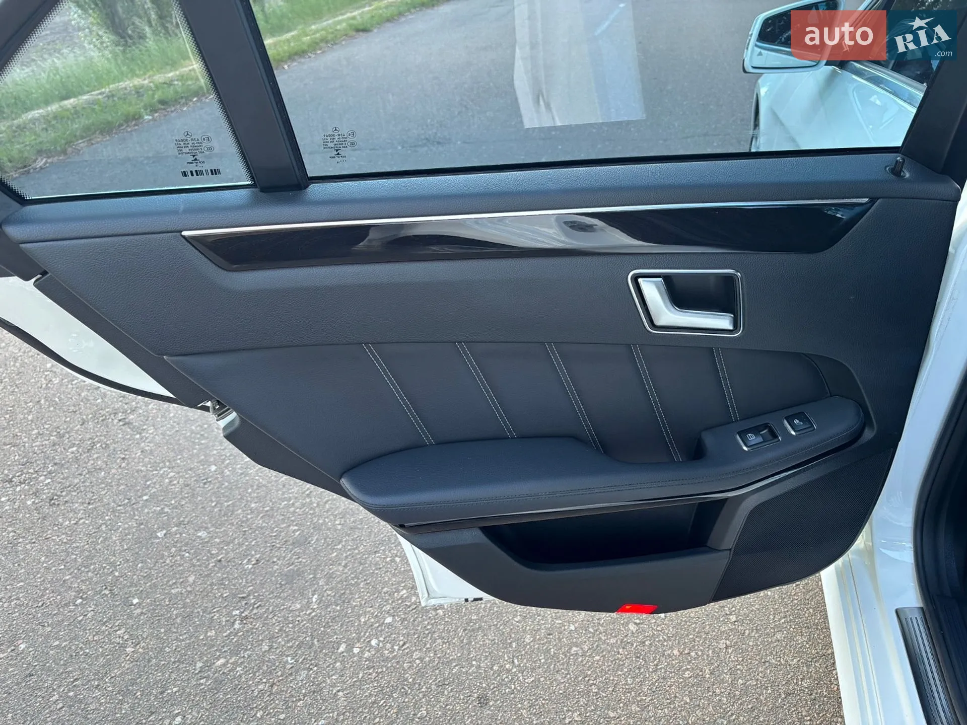 2015 Mercedes-Benz E-klasse - мініатюра 28