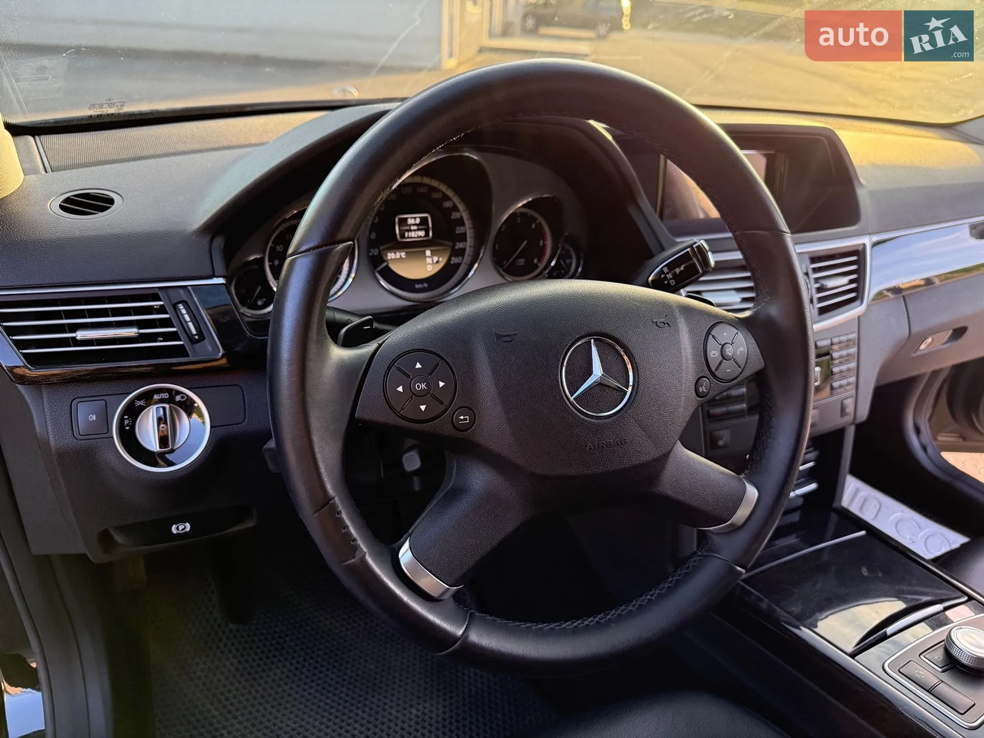 2012 Mercedes-Benz E-klasse - мініатюра 14