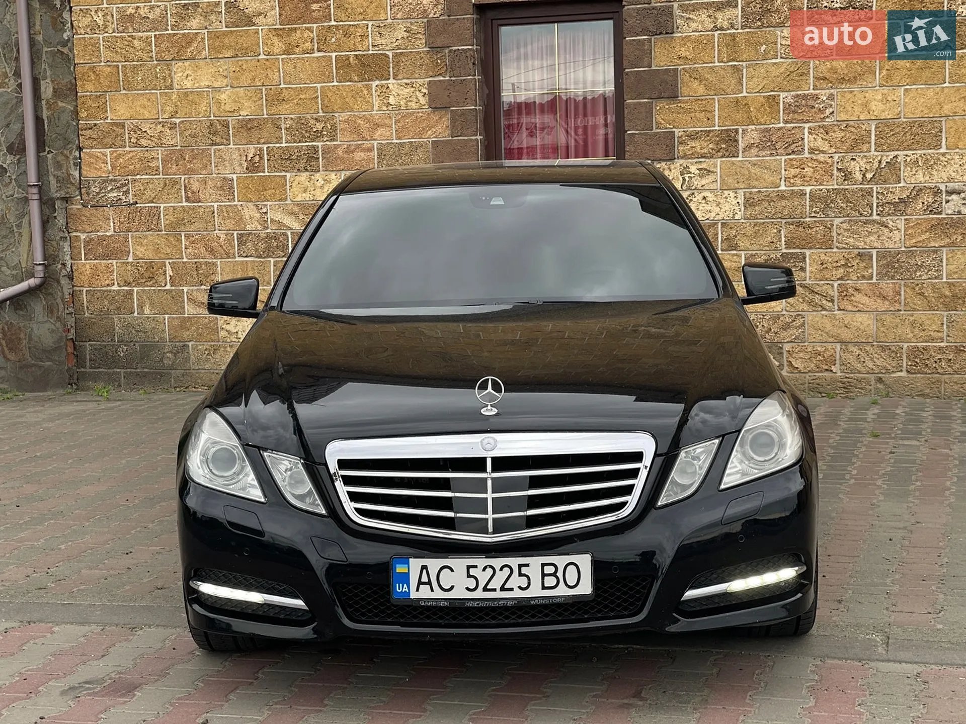 2011 Mercedes-Benz E-klasse - мініатюра 2