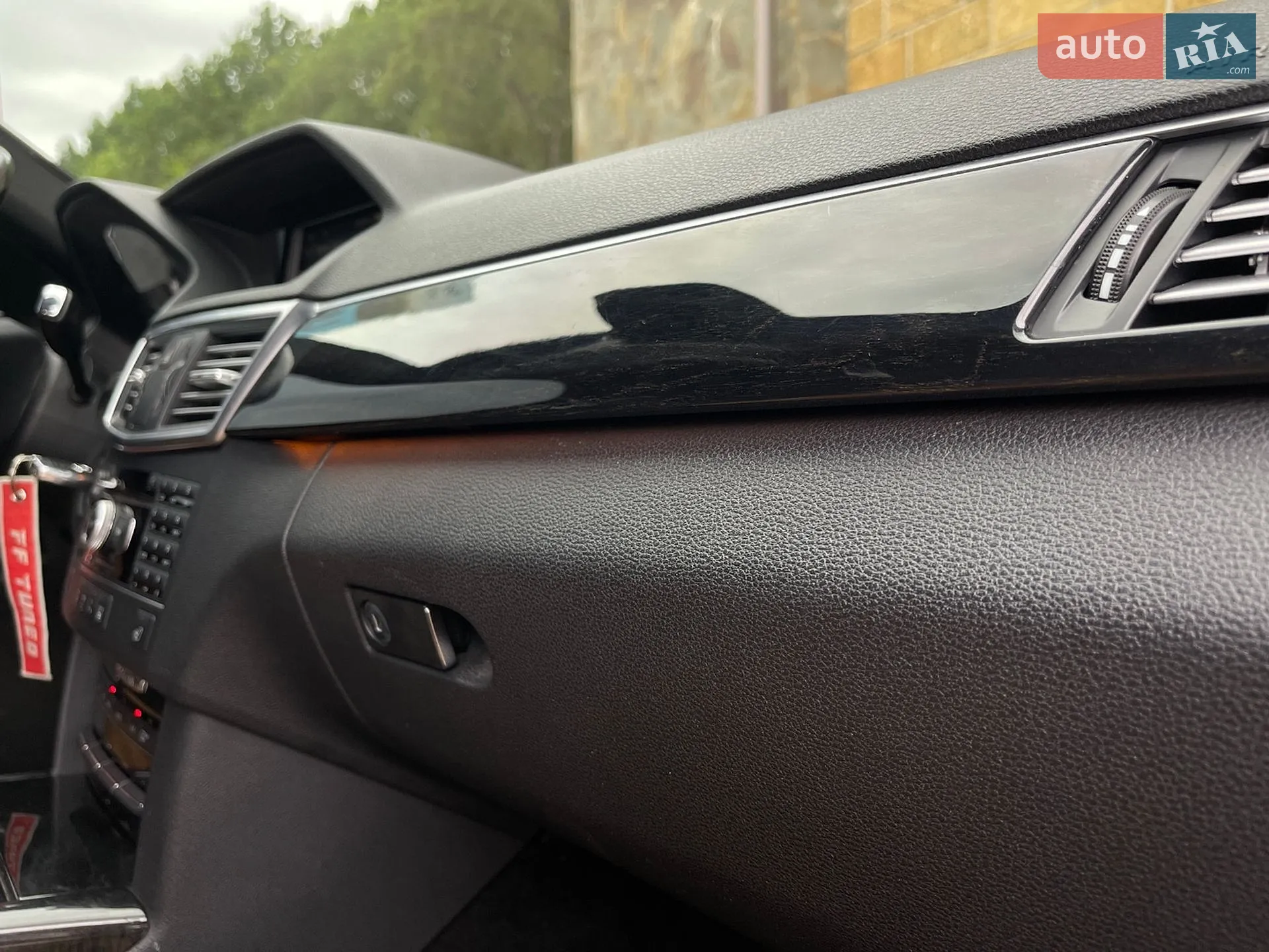 2011 Mercedes-Benz E-klasse - мініатюра 17