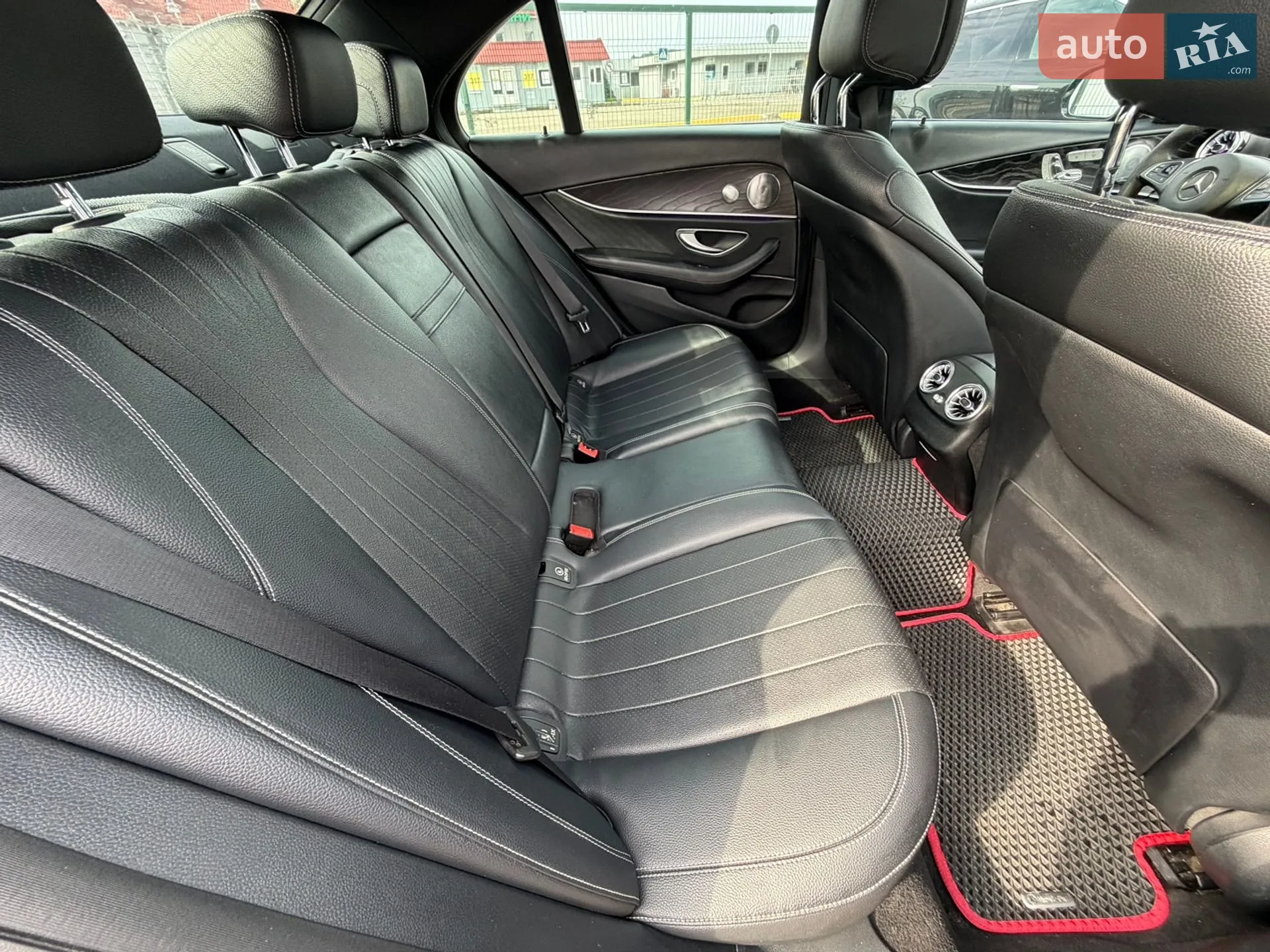 2016 Mercedes-Benz E-klasse - мініатюра 34