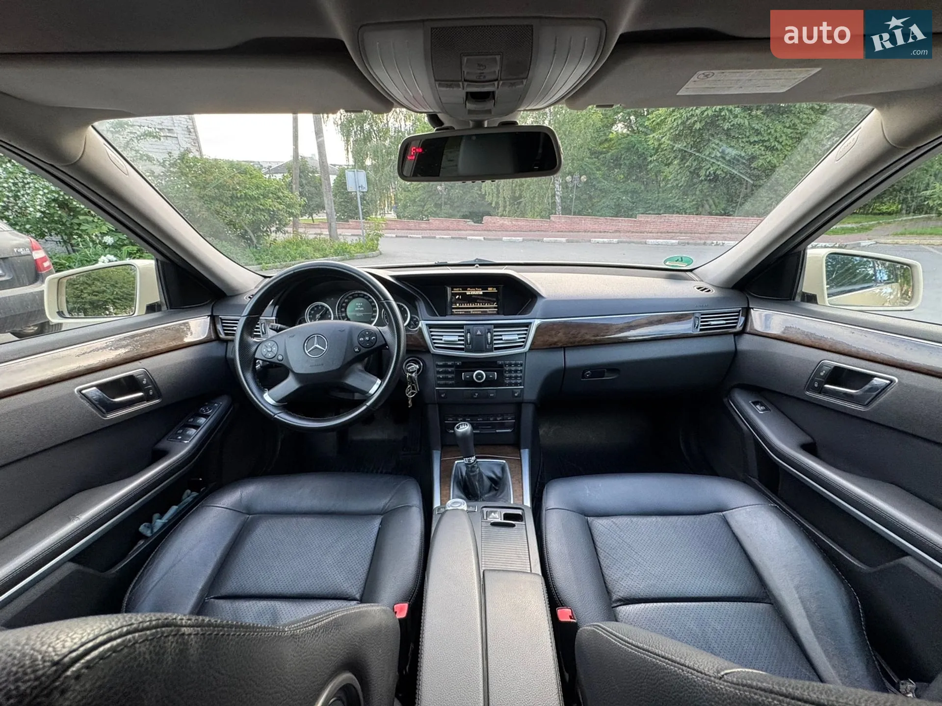 2011 Mercedes-Benz E-klasse - мініатюра 12