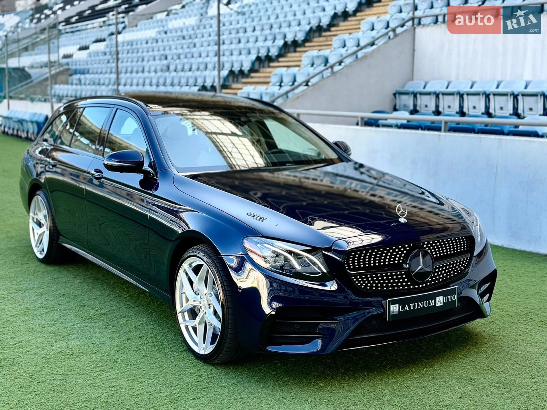 Mercedes-Benz E-Class 2020 VIN W1KZH6JB2LA850932 фото оголошення 3 з 53