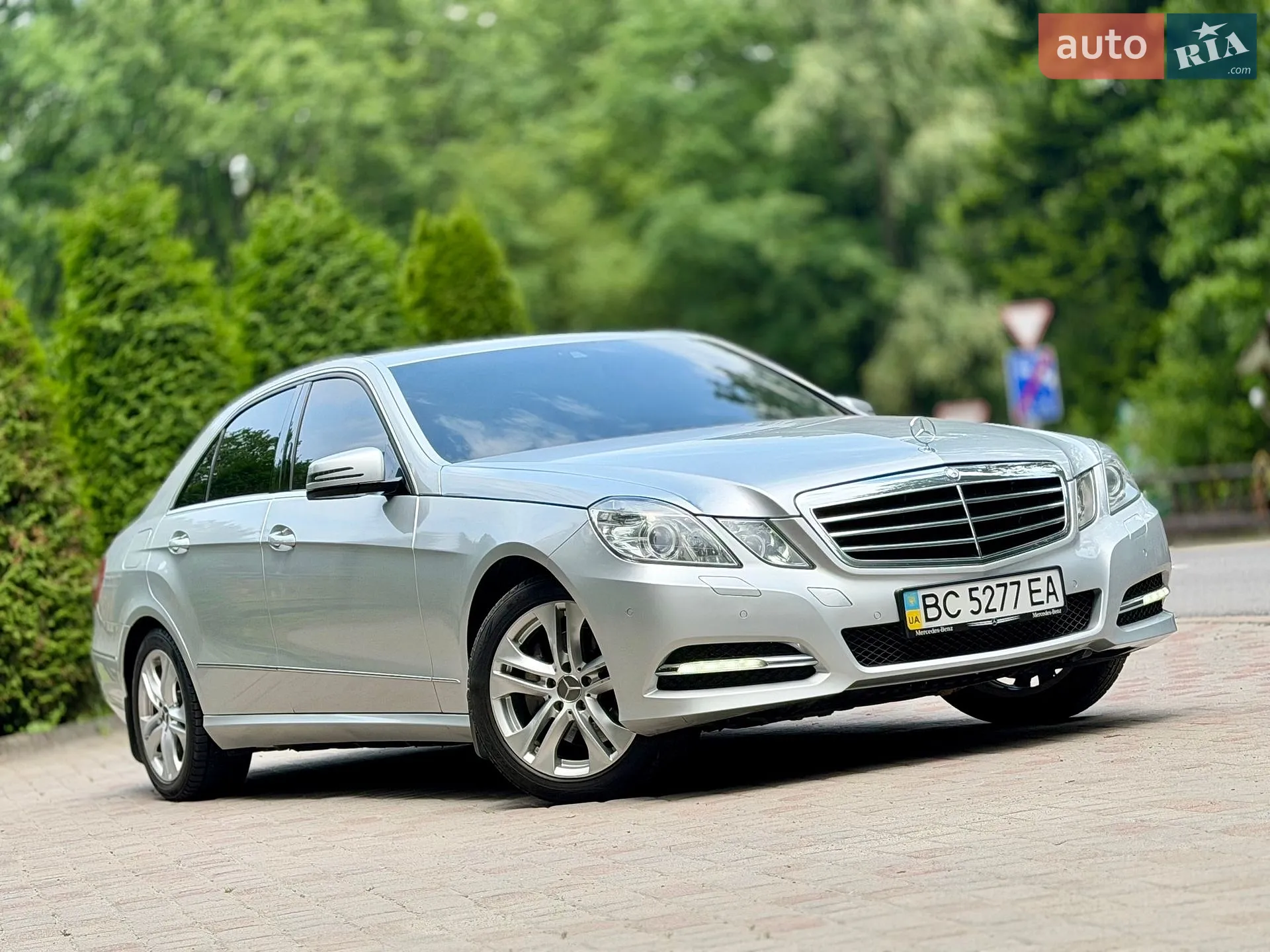 2012 Mercedes-Benz E-klasse - мініатюра 4