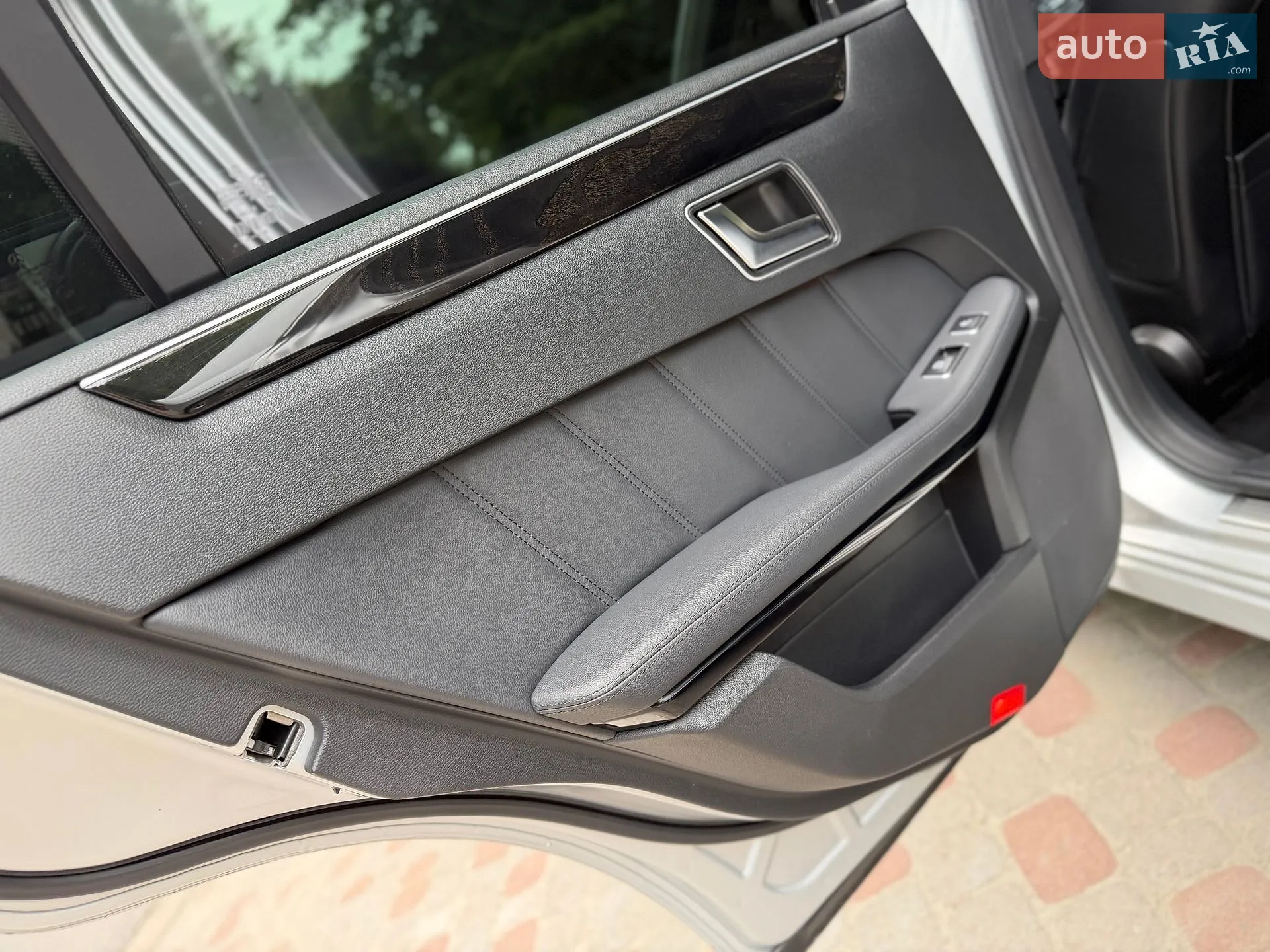 2012 Mercedes-Benz E-klasse - мініатюра 86