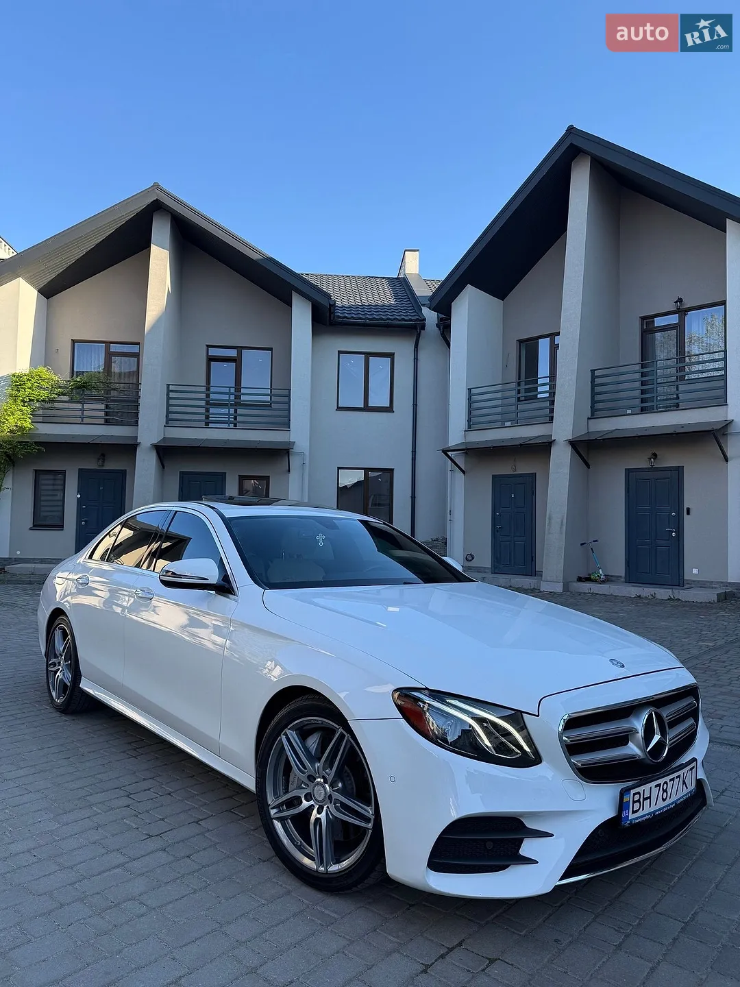 2016 Mercedes-Benz E-klasse - фото 1