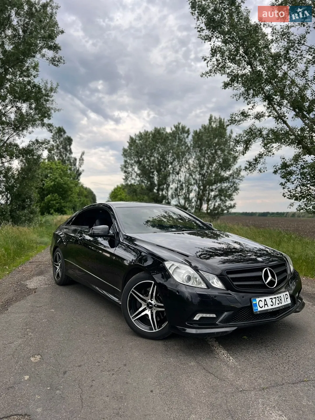 2010 Mercedes-Benz E-klasse - фото 1
