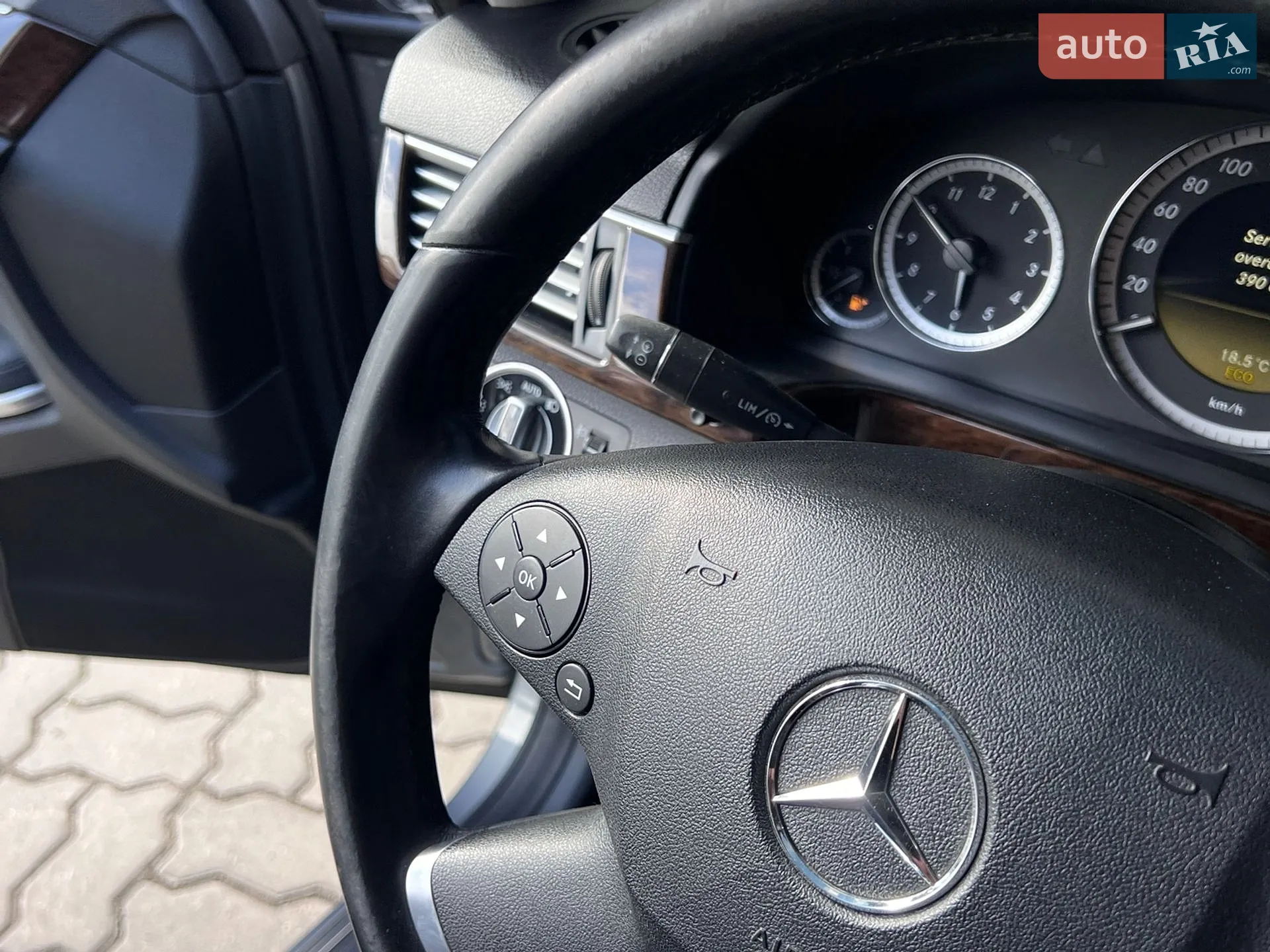2011 Mercedes-Benz E-klasse - мініатюра 18