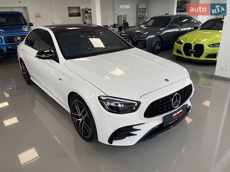 Mercedes-Benz E-Class 2022