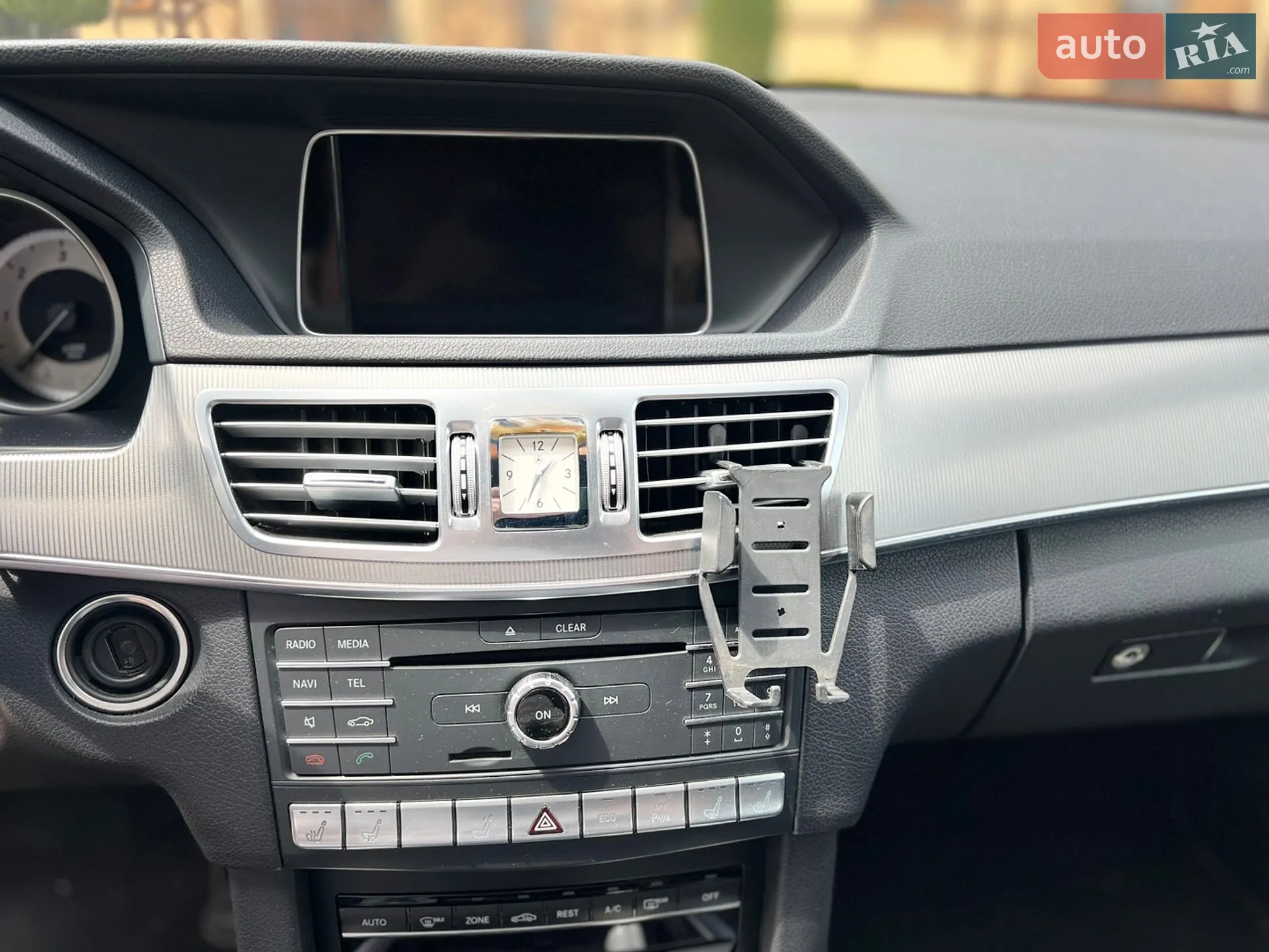 2015 Mercedes-Benz E-klasse - мініатюра 22