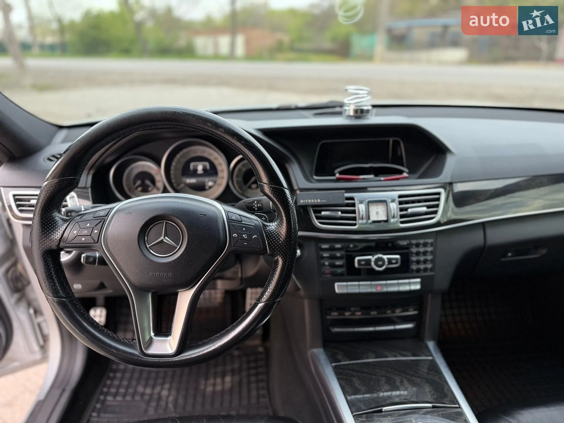 2014 Mercedes-Benz E-klasse - мініатюра 25