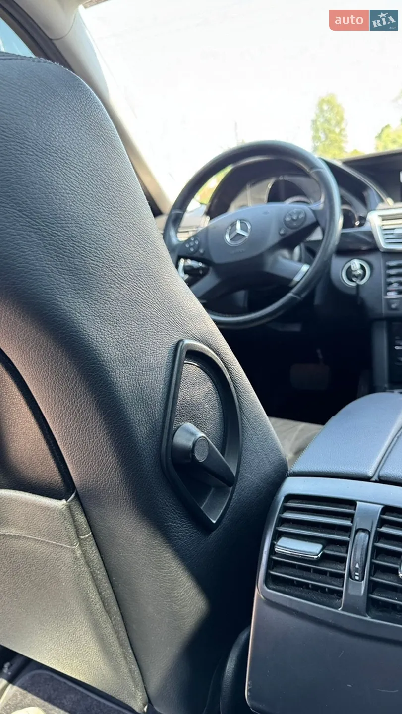 Mercedes-Benz E-Class 2010 VIN WDD2120031A316794 фото оголошення 42 з 65