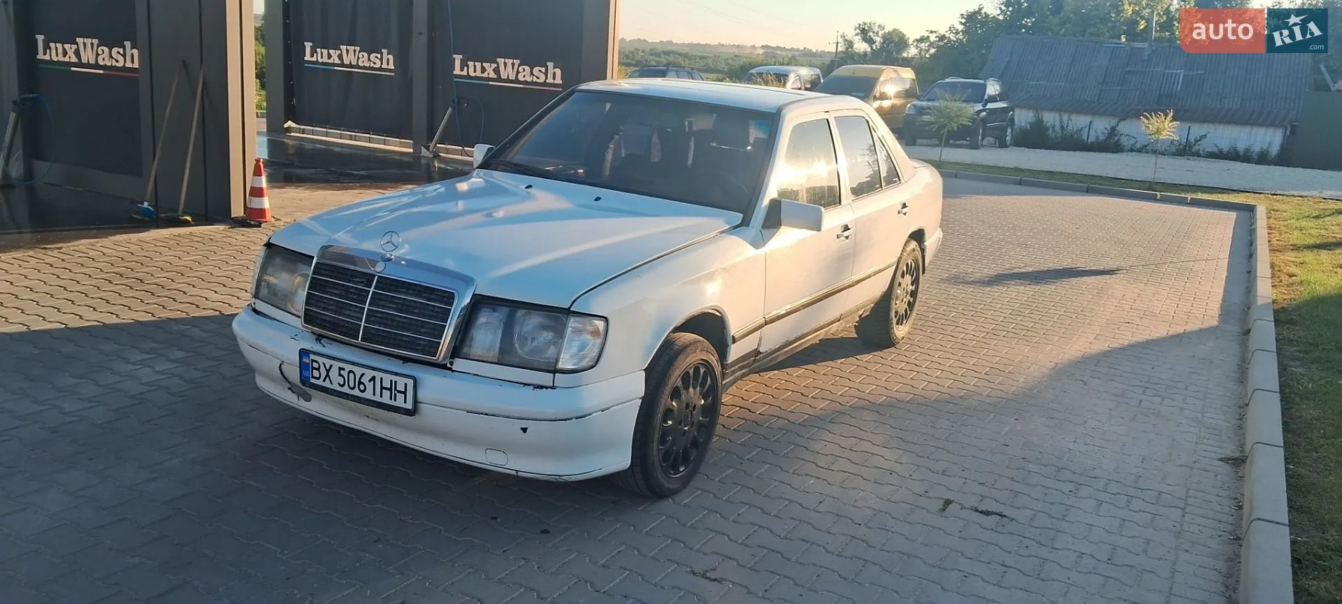 Mercedes-Benz E-Class 1987 VIN WDB1240201A588848 фото оголошення 8 з 15