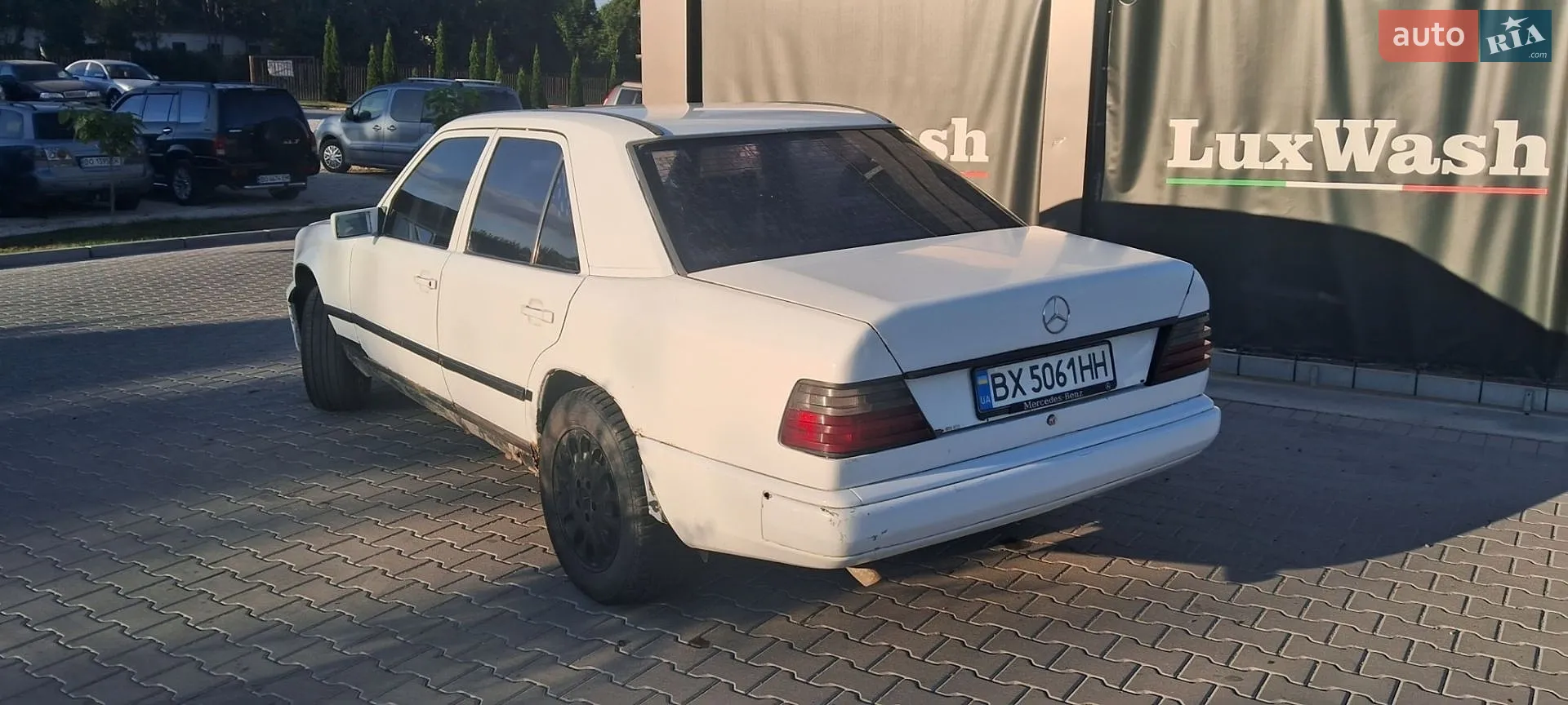 Mercedes-Benz E-Class 1987 VIN WDB1240201A588848 фото оголошення 4 з 15