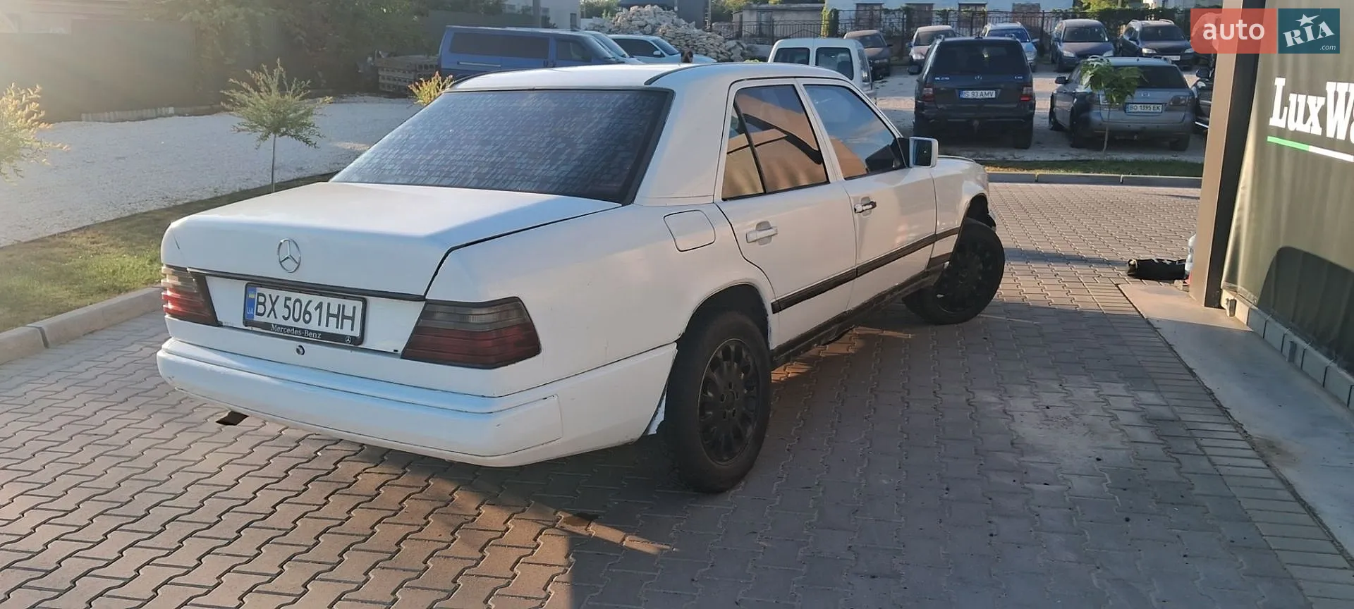 Mercedes-Benz E-Class 1987 VIN WDB1240201A588848 фото оголошення 5 з 15