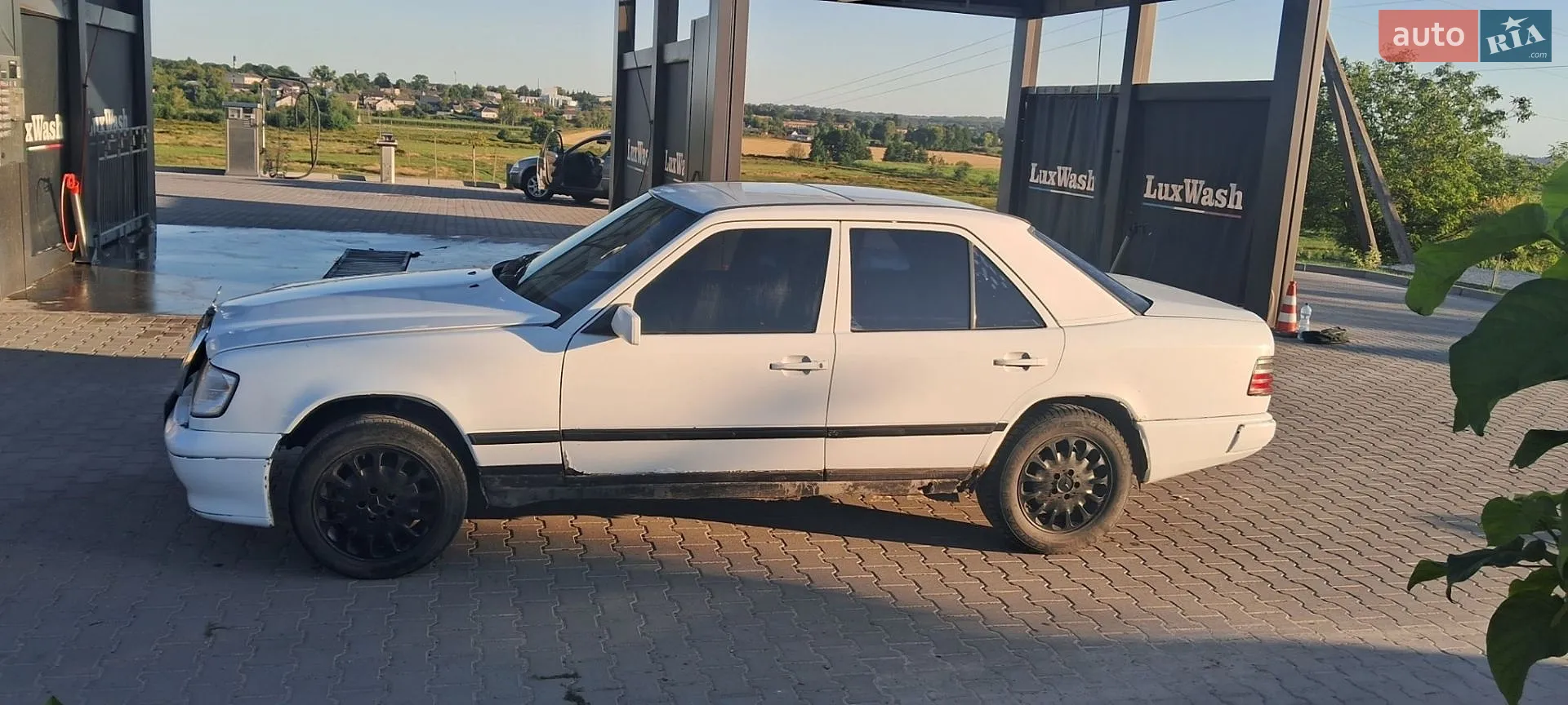 Mercedes-Benz E-Class 1987 VIN WDB1240201A588848 фото оголошення 9 з 15