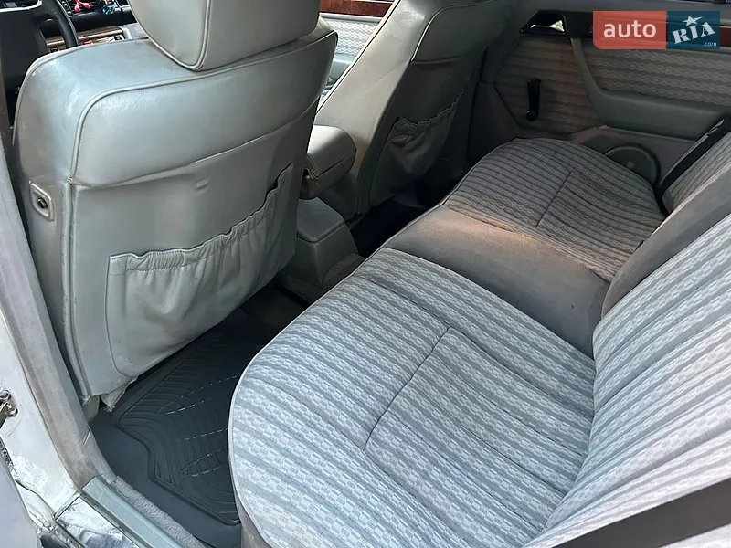 Mercedes-Benz E-Class 1988 VIN WDB1241201A531620 фото оголошення 14 з 45