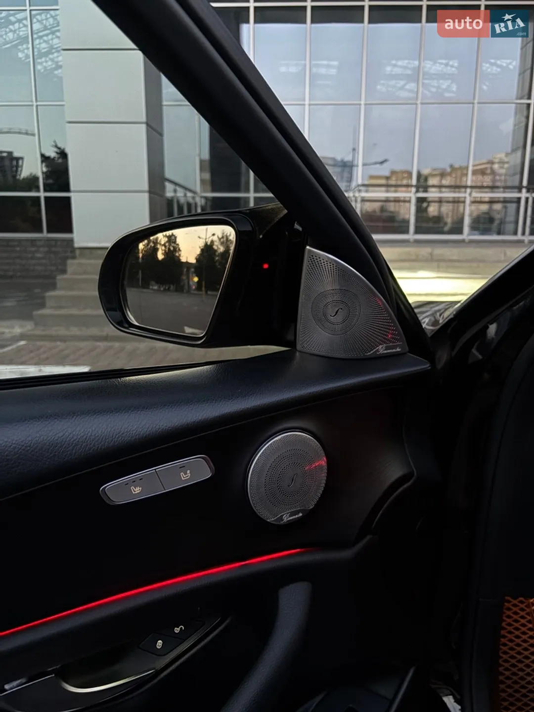 Mercedes-Benz E Class 2016 VIN WDD2130131A153847 фото оголошення 19 з 37