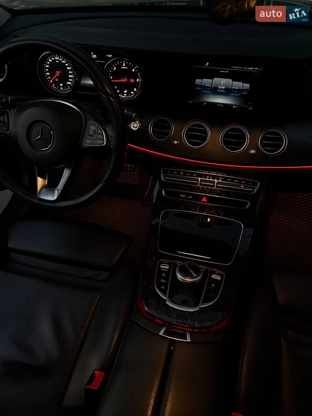 Mercedes-Benz E Class 2016 VIN WDD2130131A153847 фото оголошення 27 з 37
