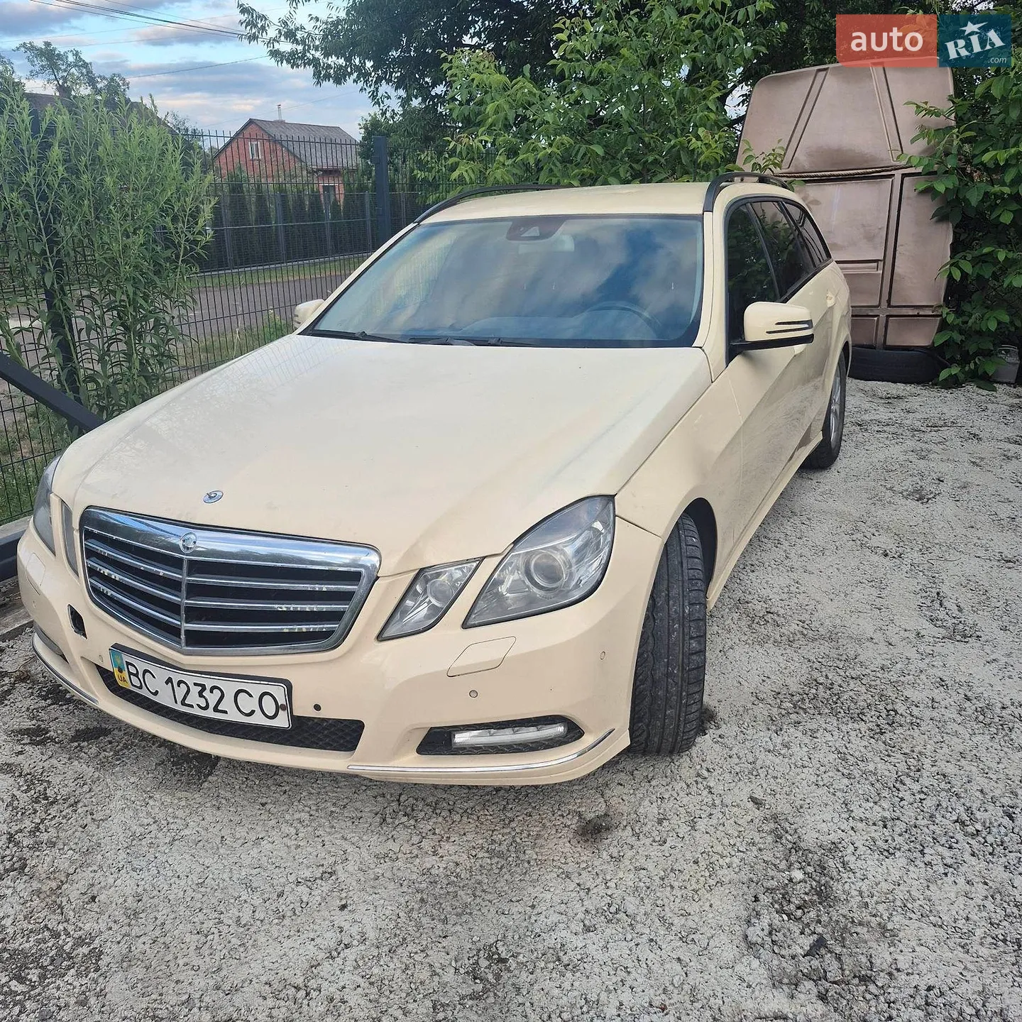 Mercedes-Benz E-Class 2011