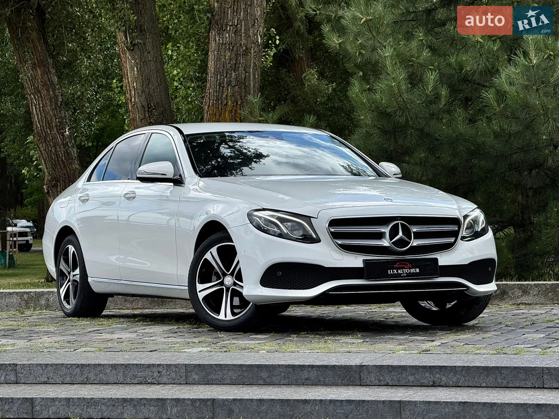 2016 Mercedes-Benz E-klasse - фото 1