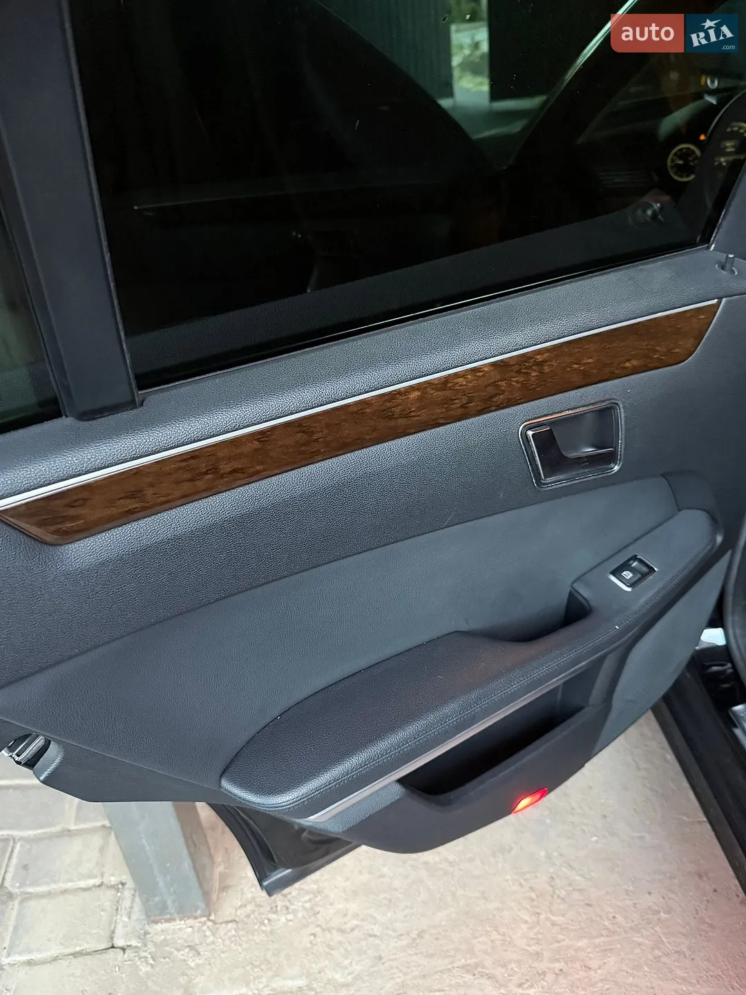 2012 Mercedes-Benz E-klasse - мініатюра 24