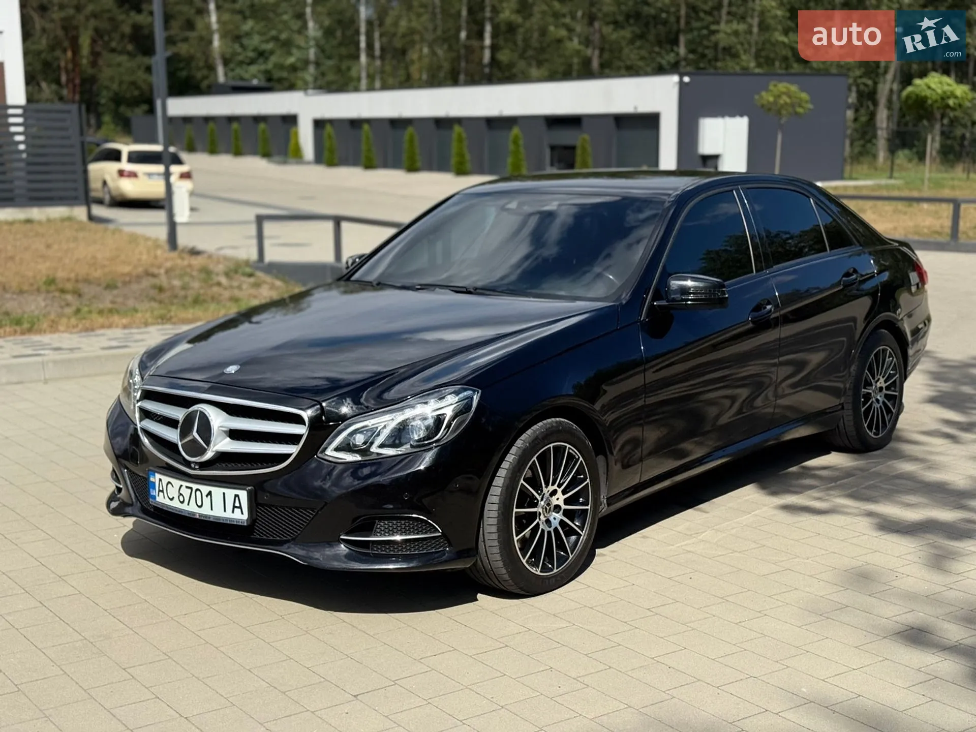 2014 Mercedes-Benz E-klasse - мініатюра 2