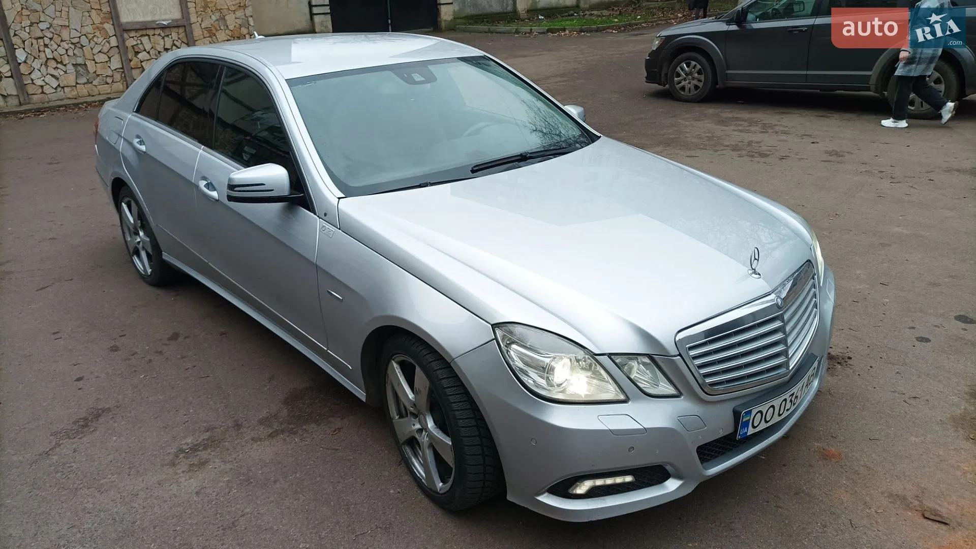 Mercedes-Benz E-Class 2010