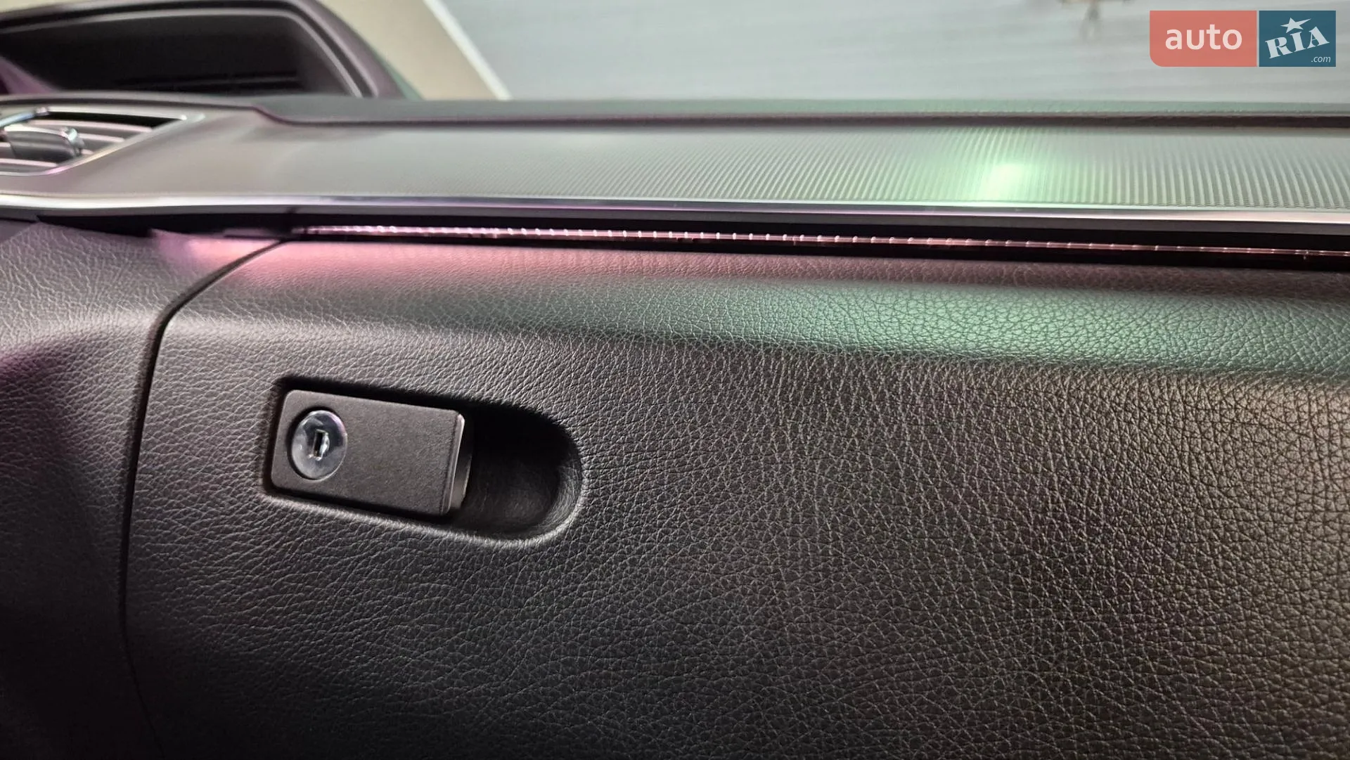 2013 Mercedes-Benz E-klasse - мініатюра 36