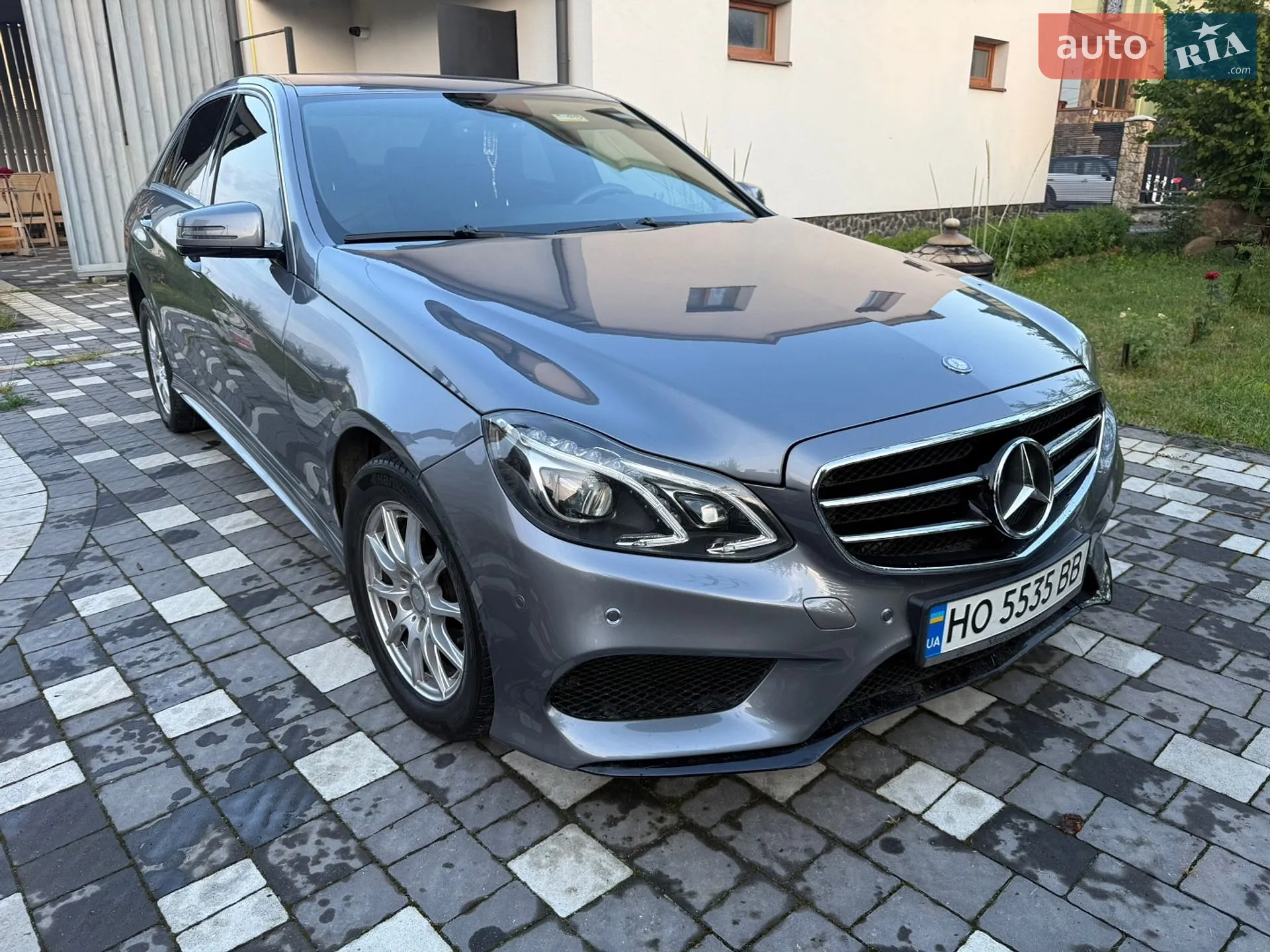 2011 Mercedes-Benz E-klasse - фото 1