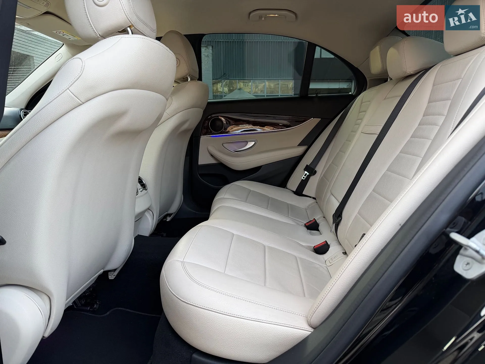 2016 Mercedes-Benz E-klasse - мініатюра 30