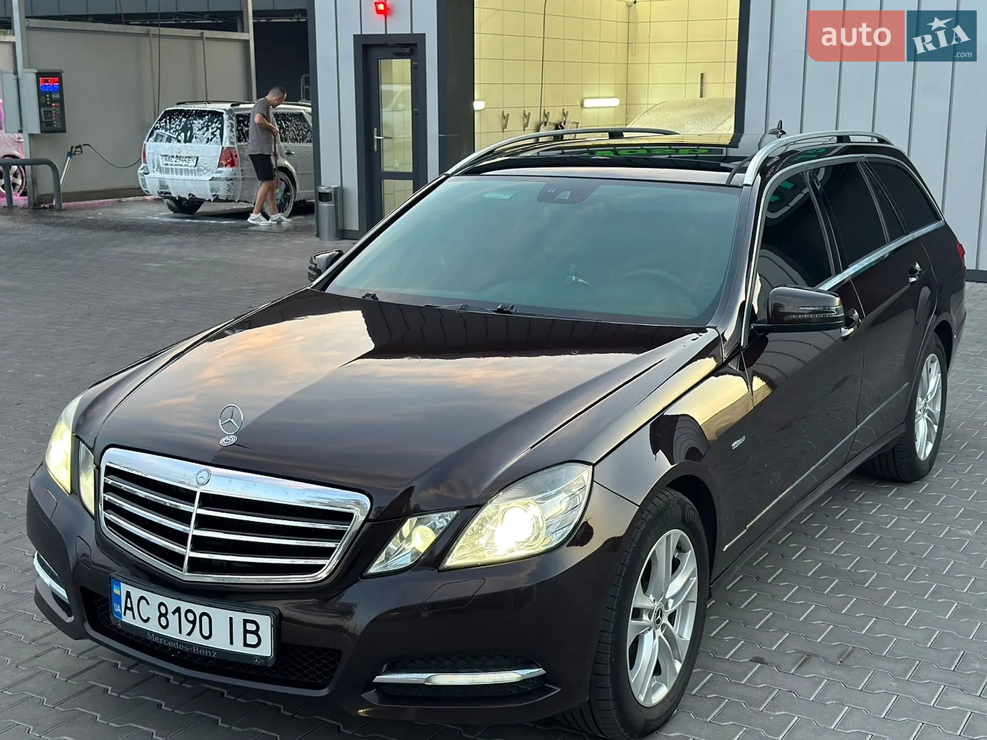 2010 Mercedes-Benz E-klasse - мініатюра 12