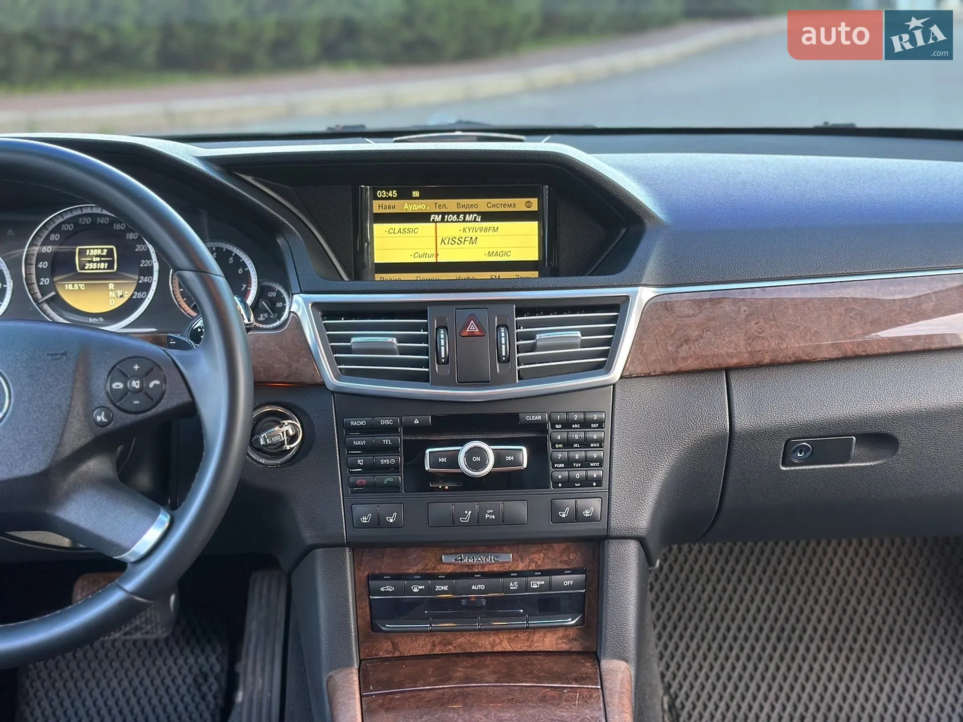 2011 Mercedes-Benz E-klasse - мініатюра 29