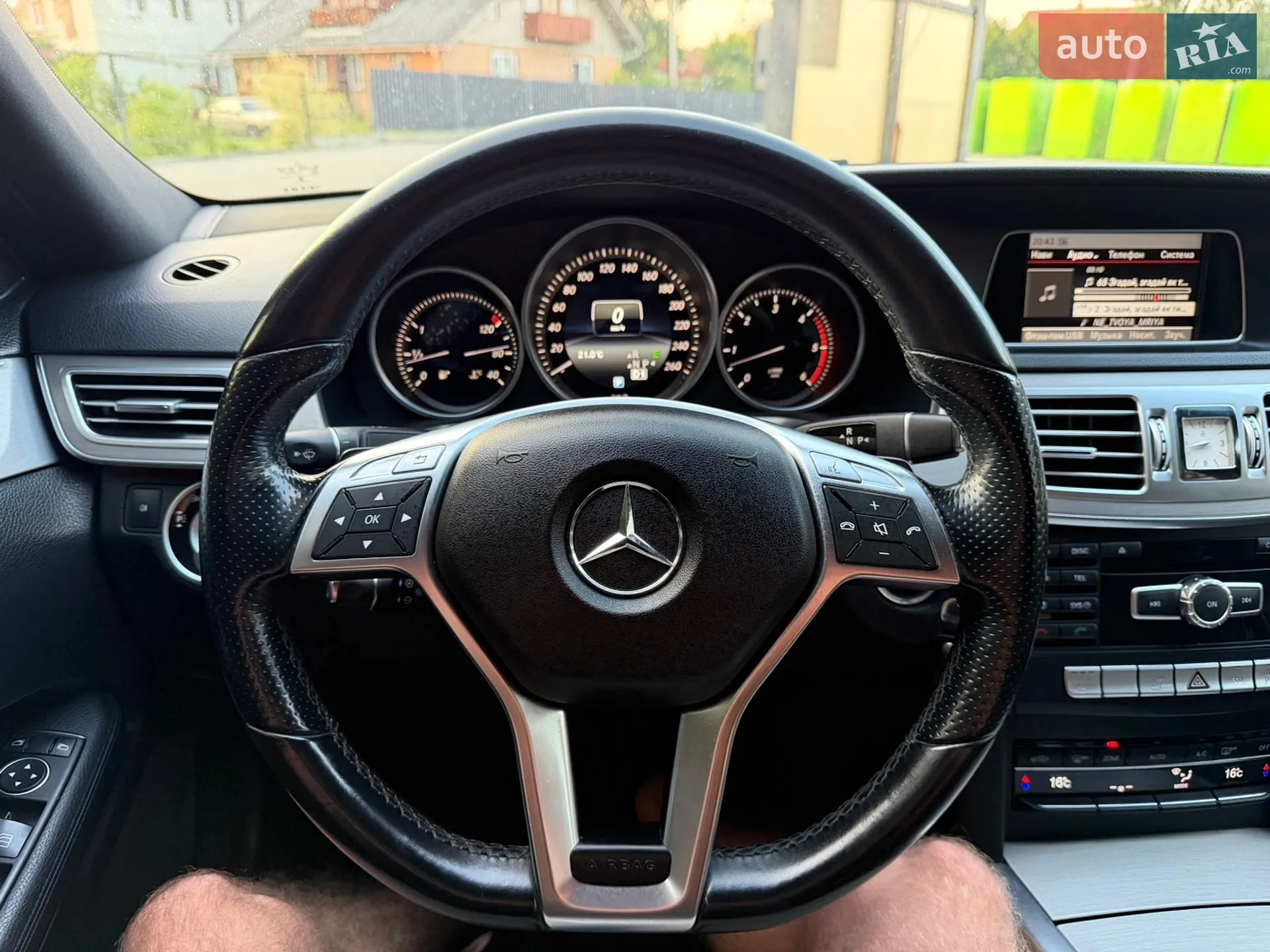 2013 Mercedes-Benz E-klasse - мініатюра 32