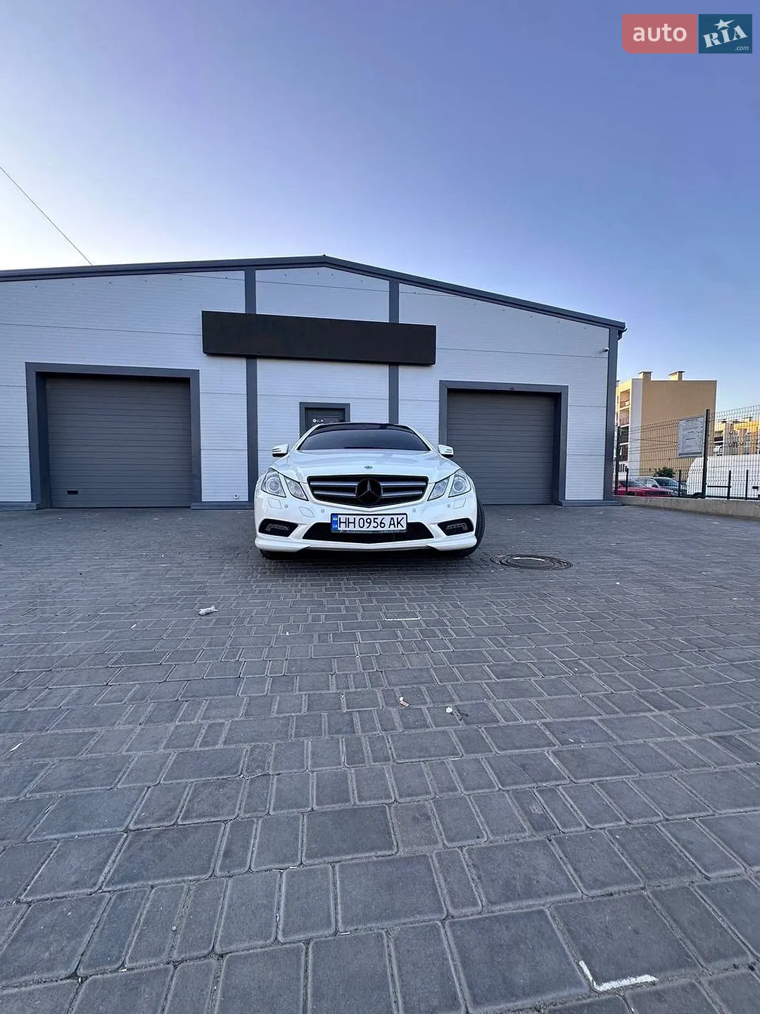 2010 Mercedes-Benz E-klasse - фото 1