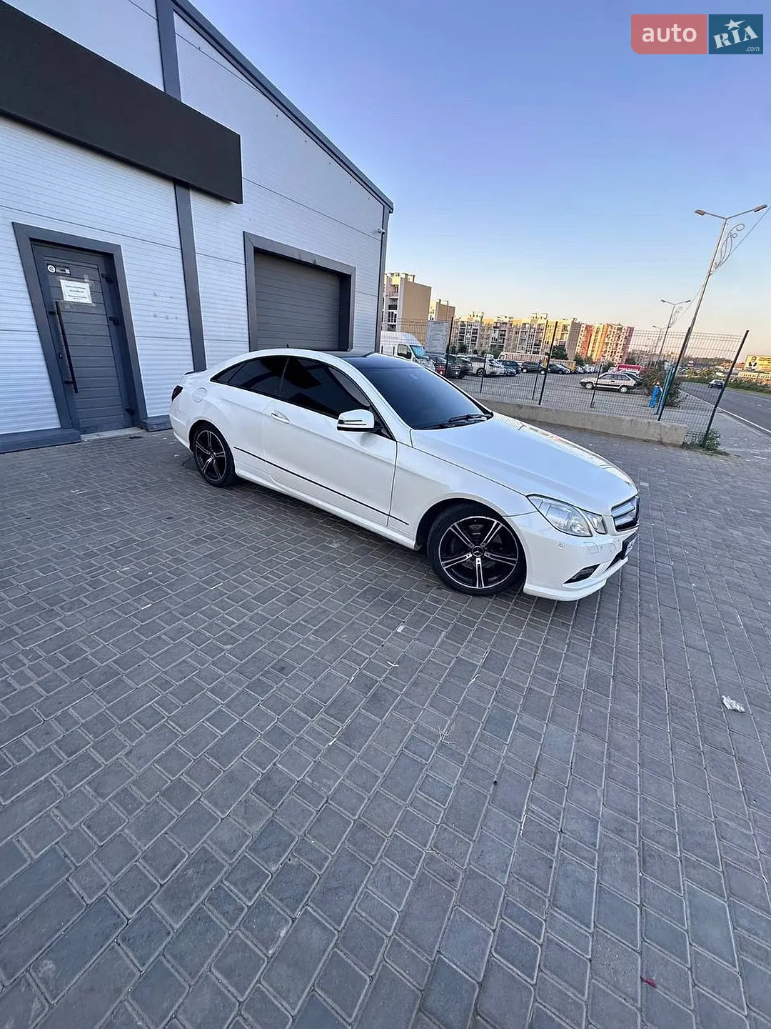 2010 Mercedes-Benz E-klasse - мініатюра 5