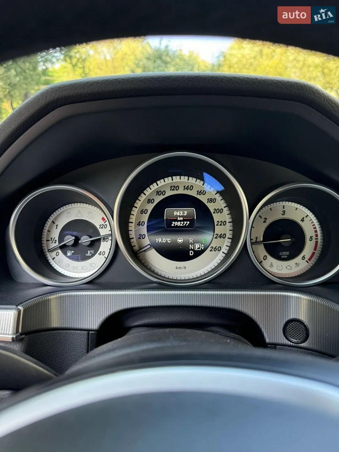 2013 Mercedes-Benz E-klasse - мініатюра 26