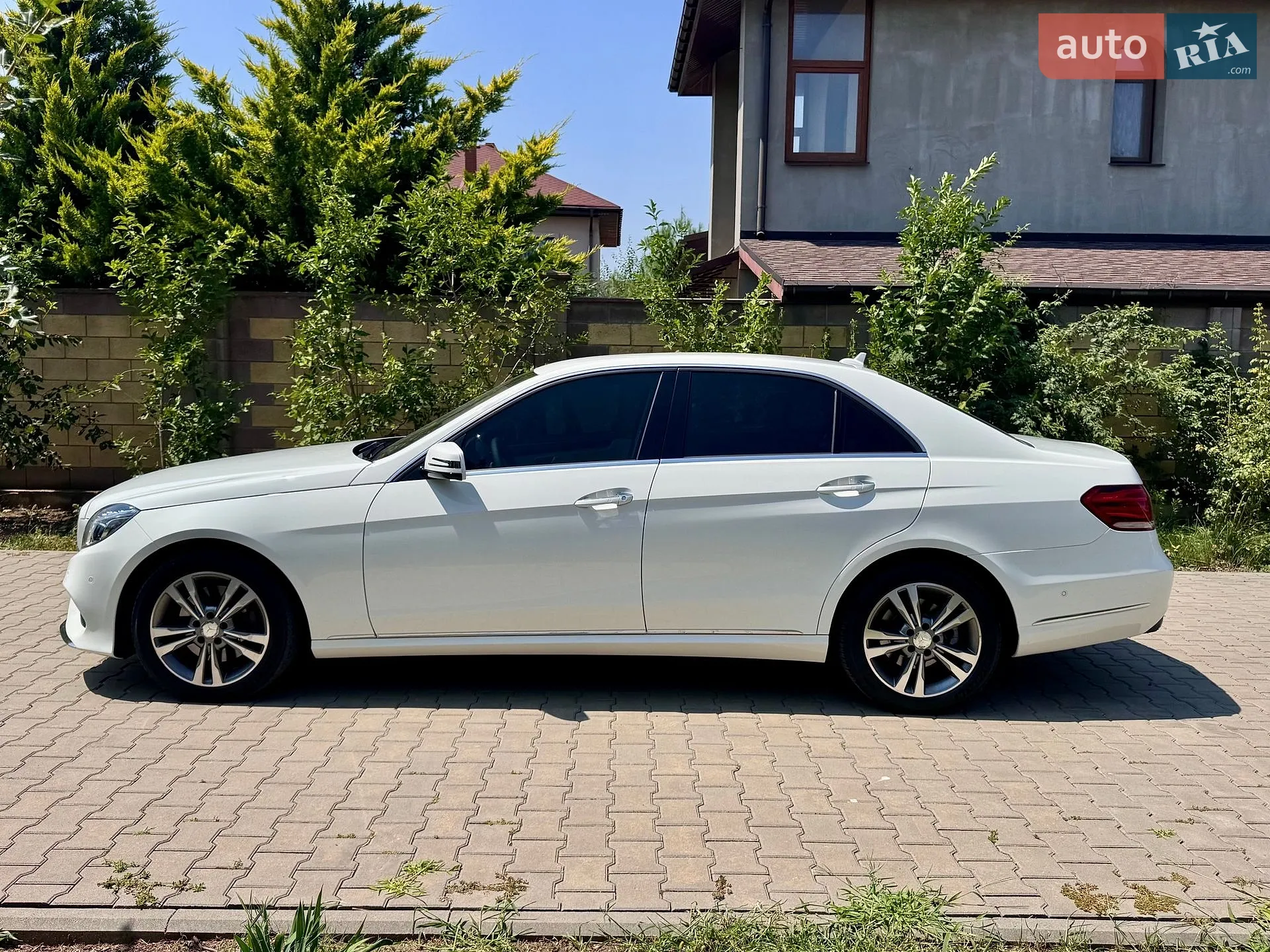 2013 Mercedes-Benz E-klasse - мініатюра 12
