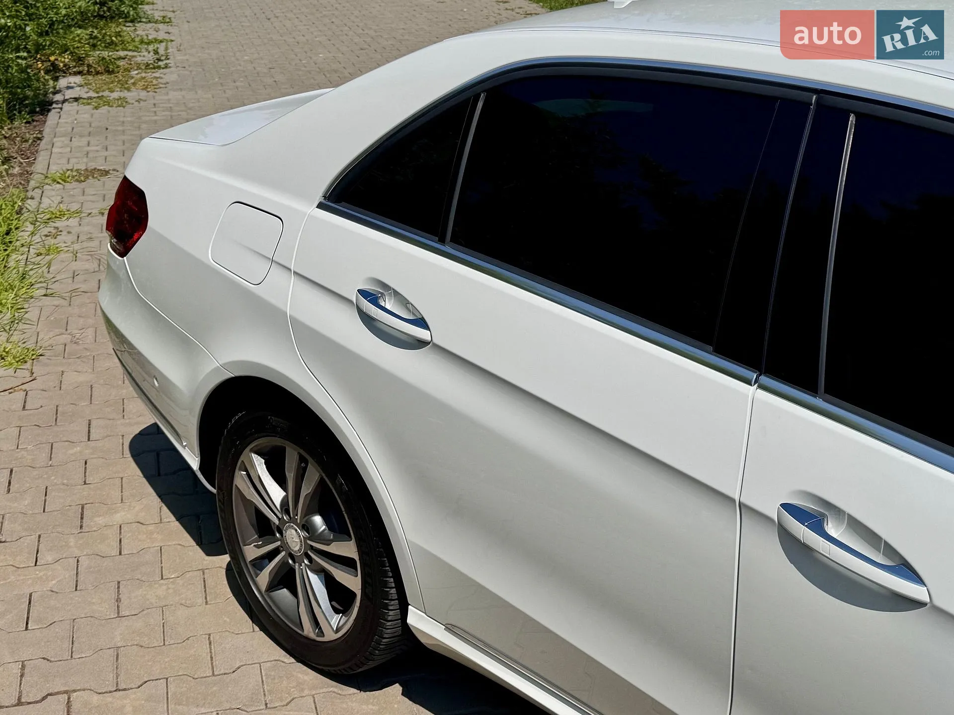 2013 Mercedes-Benz E-klasse - мініатюра 21