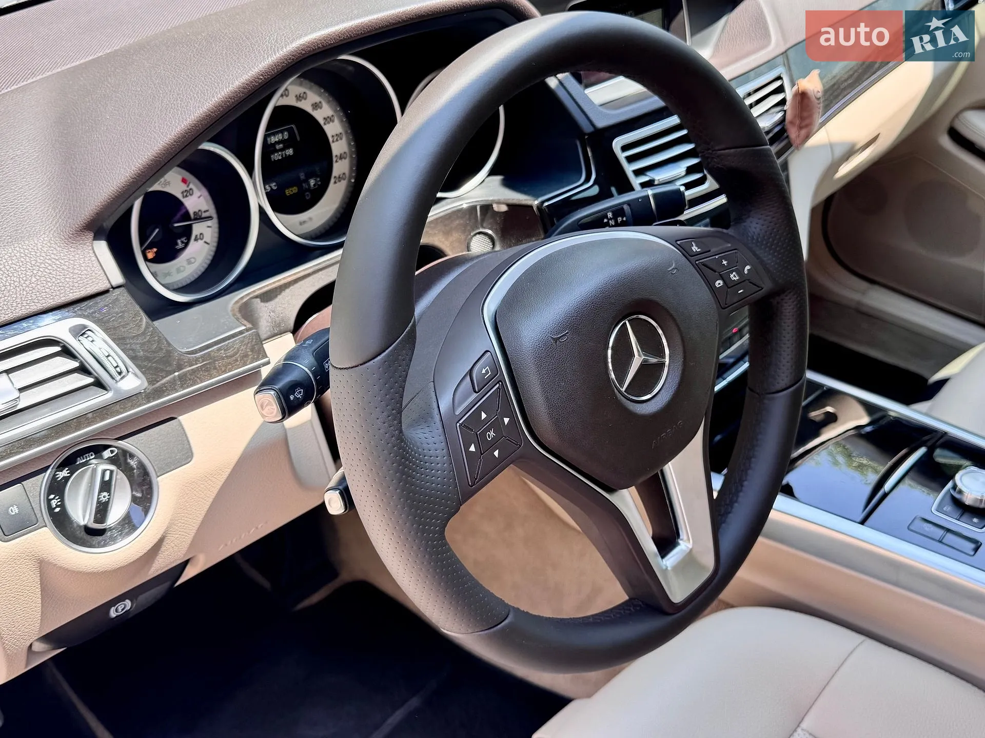 2013 Mercedes-Benz E-klasse - мініатюра 46