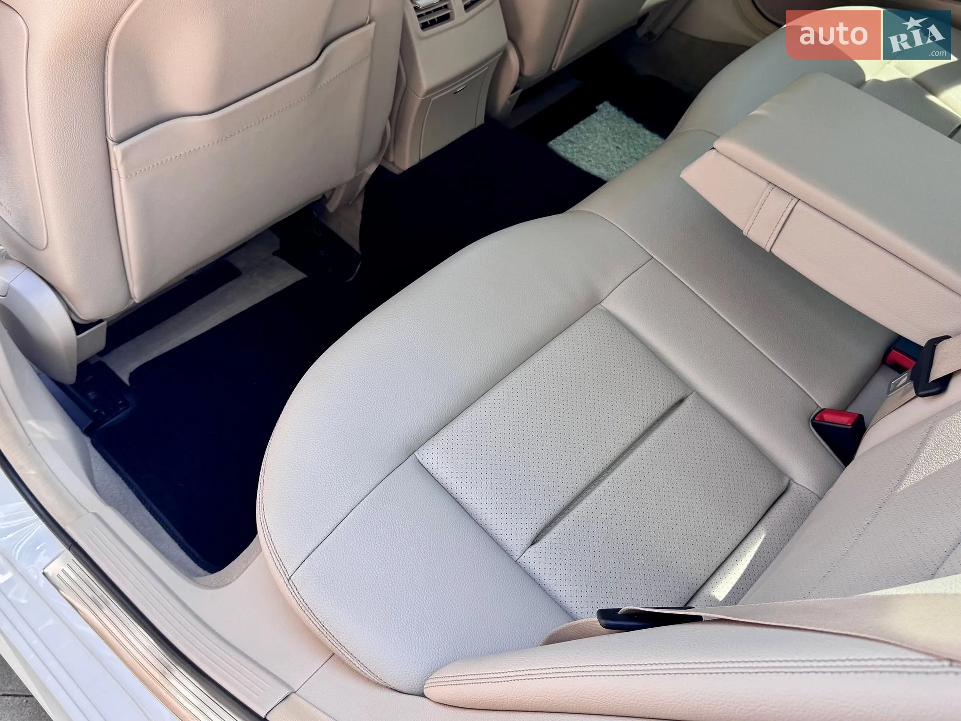 2013 Mercedes-Benz E-klasse - мініатюра 50