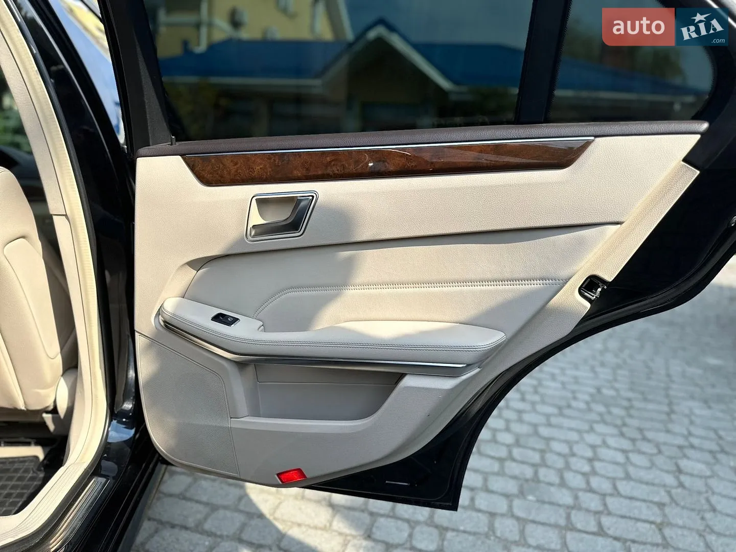 2013 Mercedes-Benz E-klasse - мініатюра 31