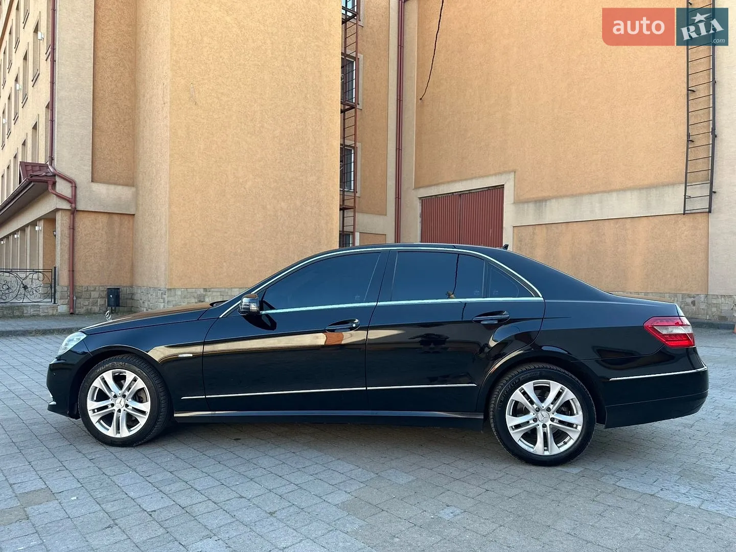 2010 Mercedes-Benz E-klasse - мініатюра 9