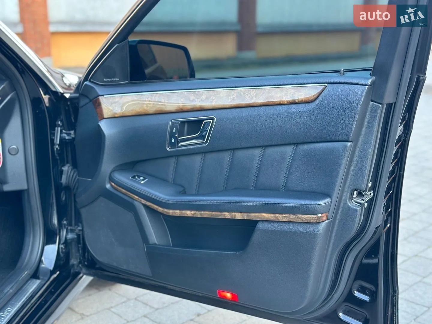 2010 Mercedes-Benz E-klasse - мініатюра 26