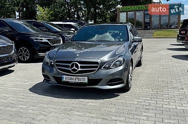 Седан Mercedes-Benz E-Class 2015 в Киеве