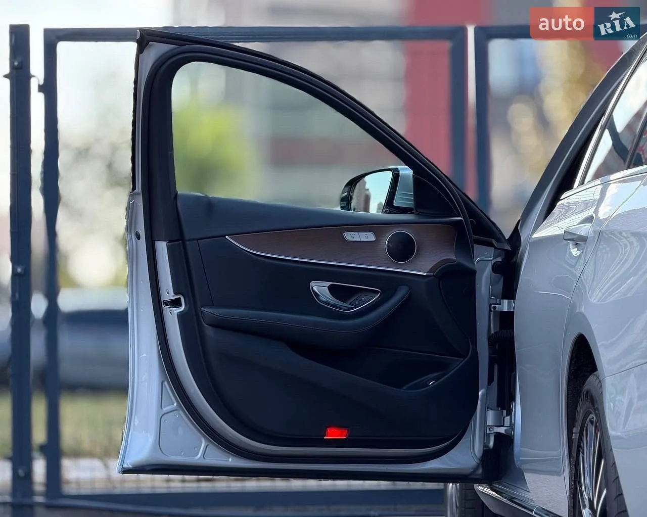 2016 Mercedes-Benz E-klasse - мініатюра 18