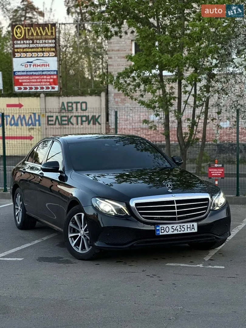 2016 Mercedes-Benz E-klasse - фото 1