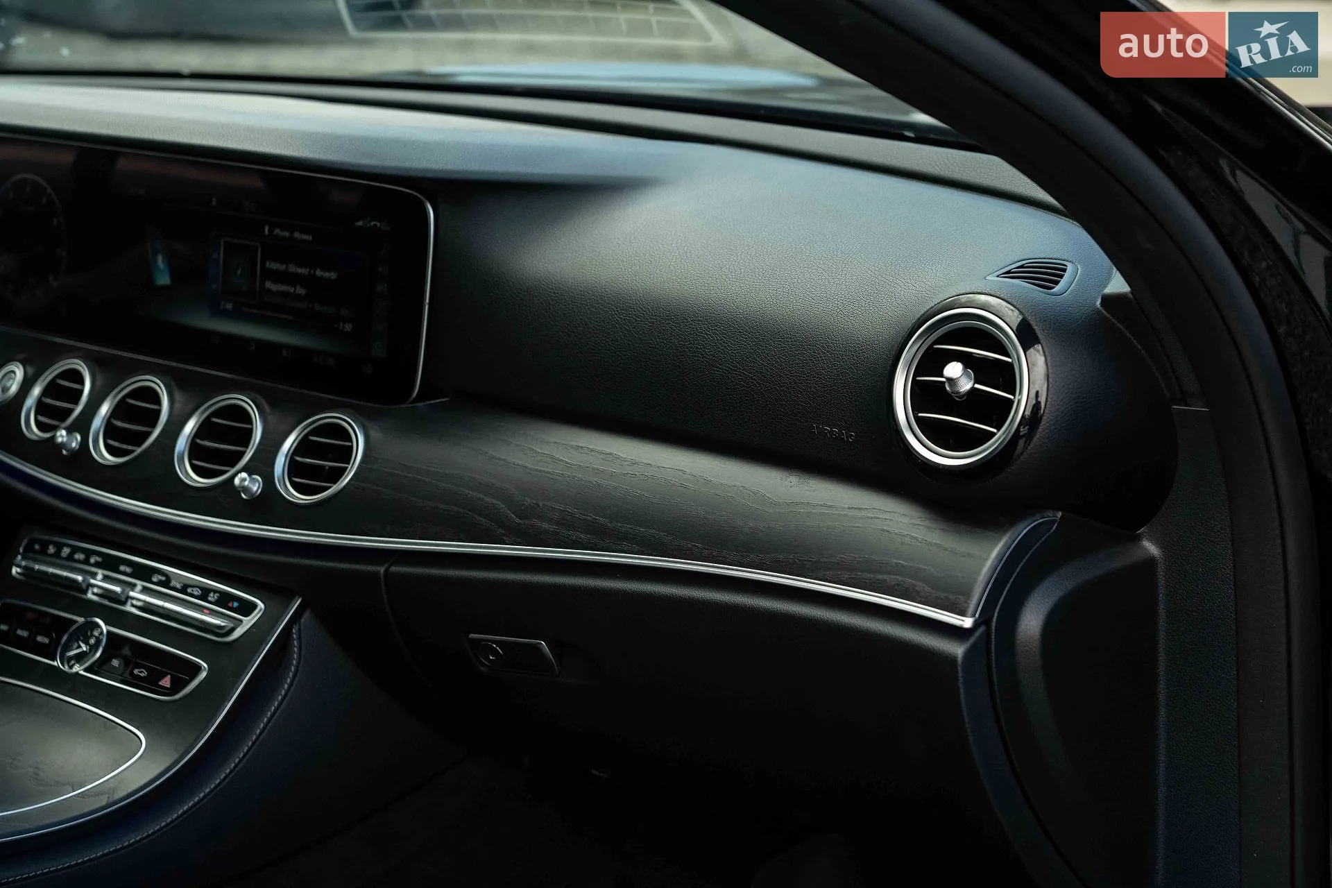 2019 Mercedes-Benz E-klasse - мініатюра 40