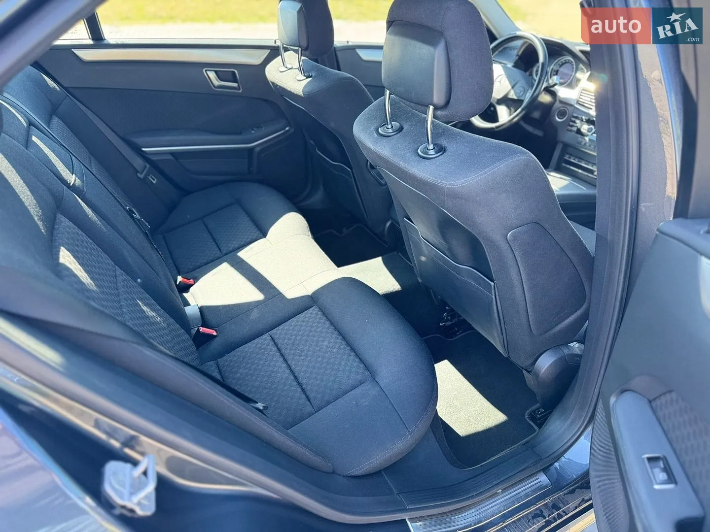 2012 Mercedes-Benz E-klasse - мініатюра 32