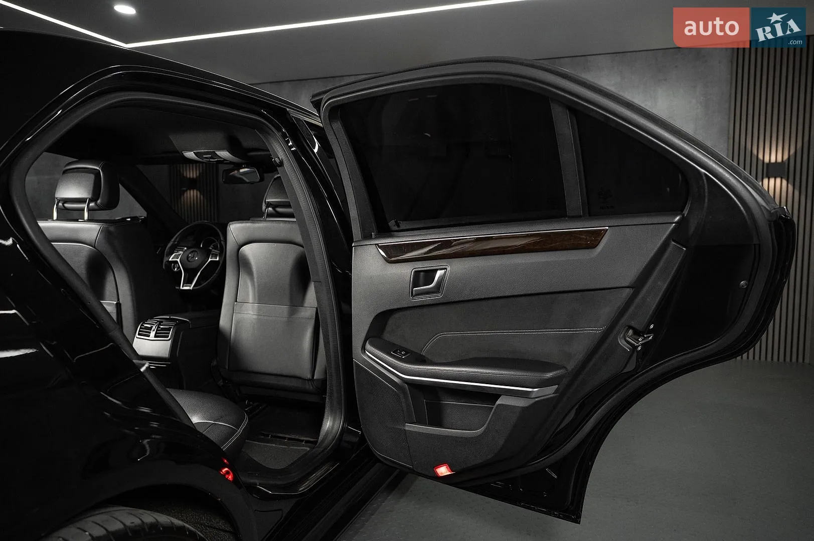 2014 Mercedes-Benz E-klasse - мініатюра 30